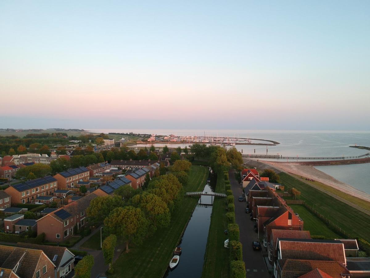 De Wachtkaemer In De Olde Banck Stavoren Bagian luar foto